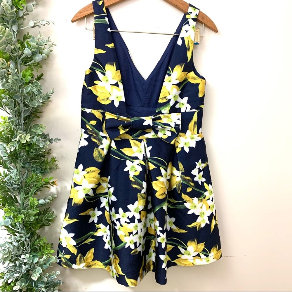 Luxxel Navy Yellow White Floral Fit & Flare Bow Back Dress Medium - Picture 4 of 12